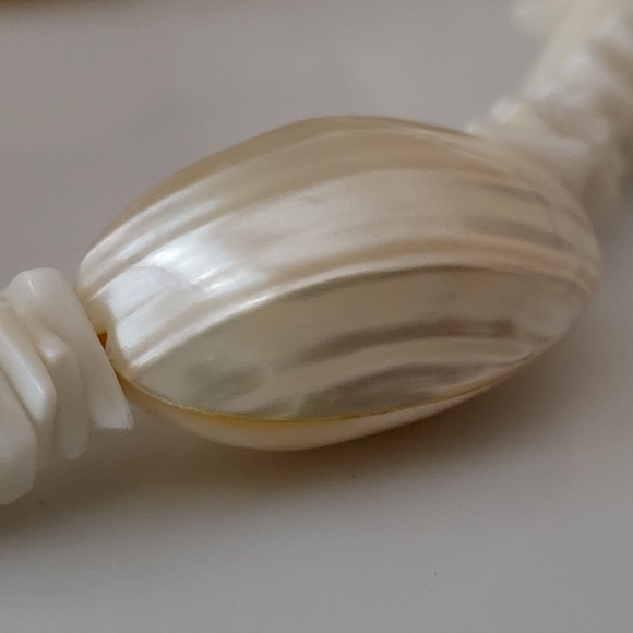 Vintage Mother of Pearl and Puka Shell Necklace - Picture 6 of 16